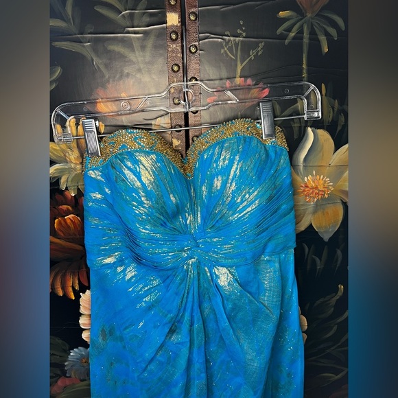 Aidan Mattox Beaded Silk strapless gown for prom or events (D3) - Picture 2 of 7